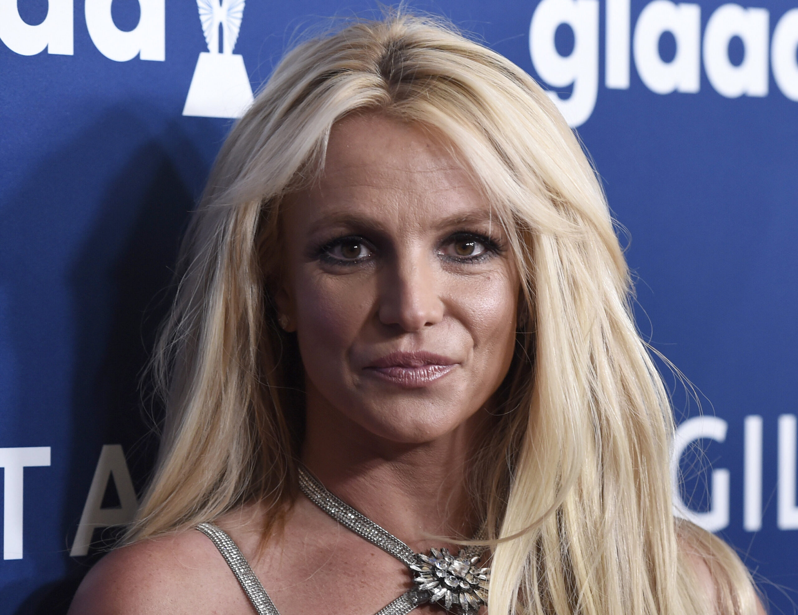 Britney Spears Memoir The Woman In Me Review Huffpost Entertainment Web Qia 